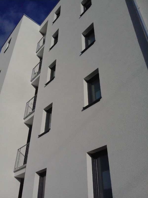 Projekt 045: fertige Fassade (Ausschnitt)